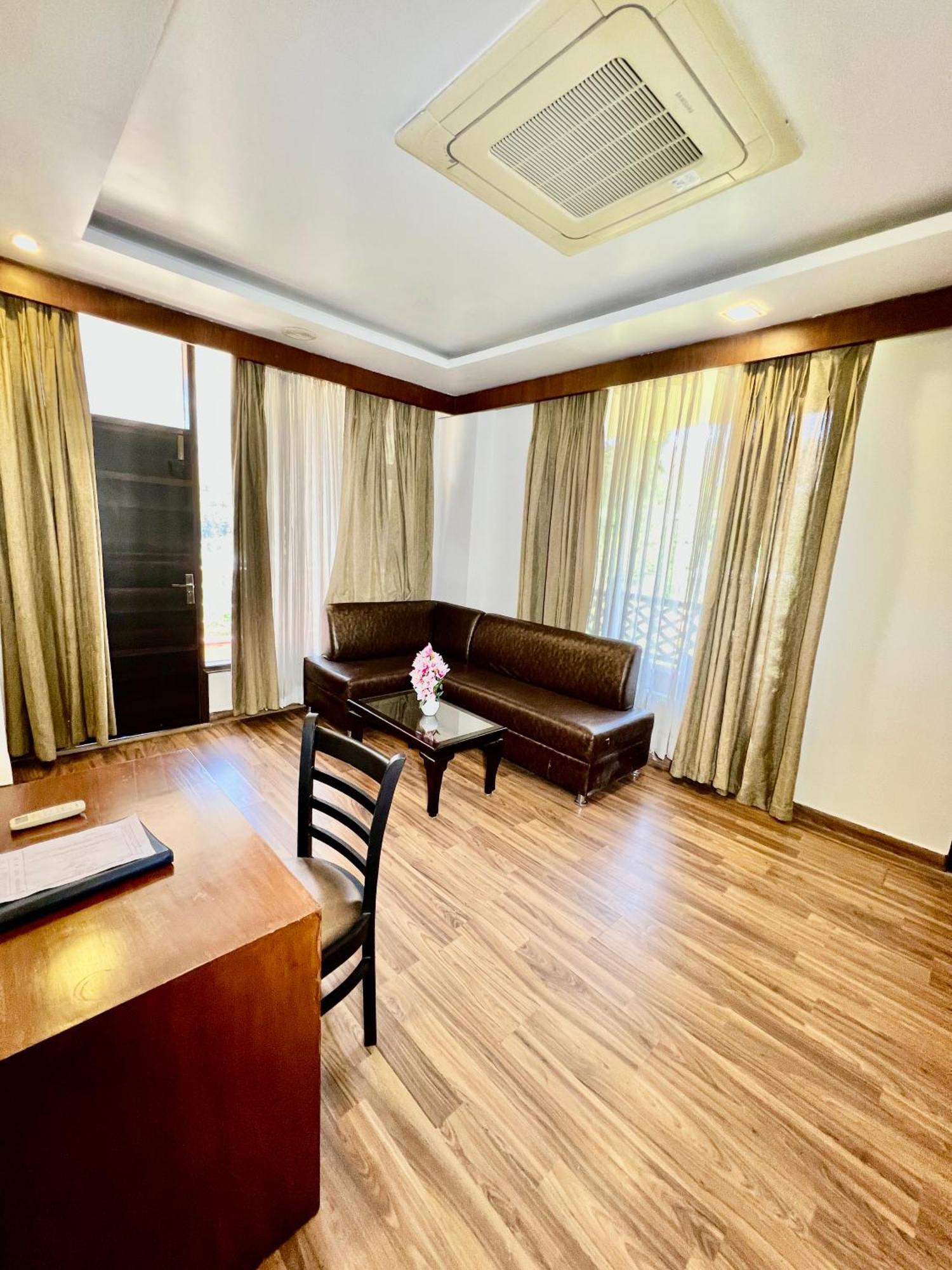 Sea Hawk - Luxury Hill Resort 4 Mins From Bhimtal Lake Bhīm Tāl Exterior foto