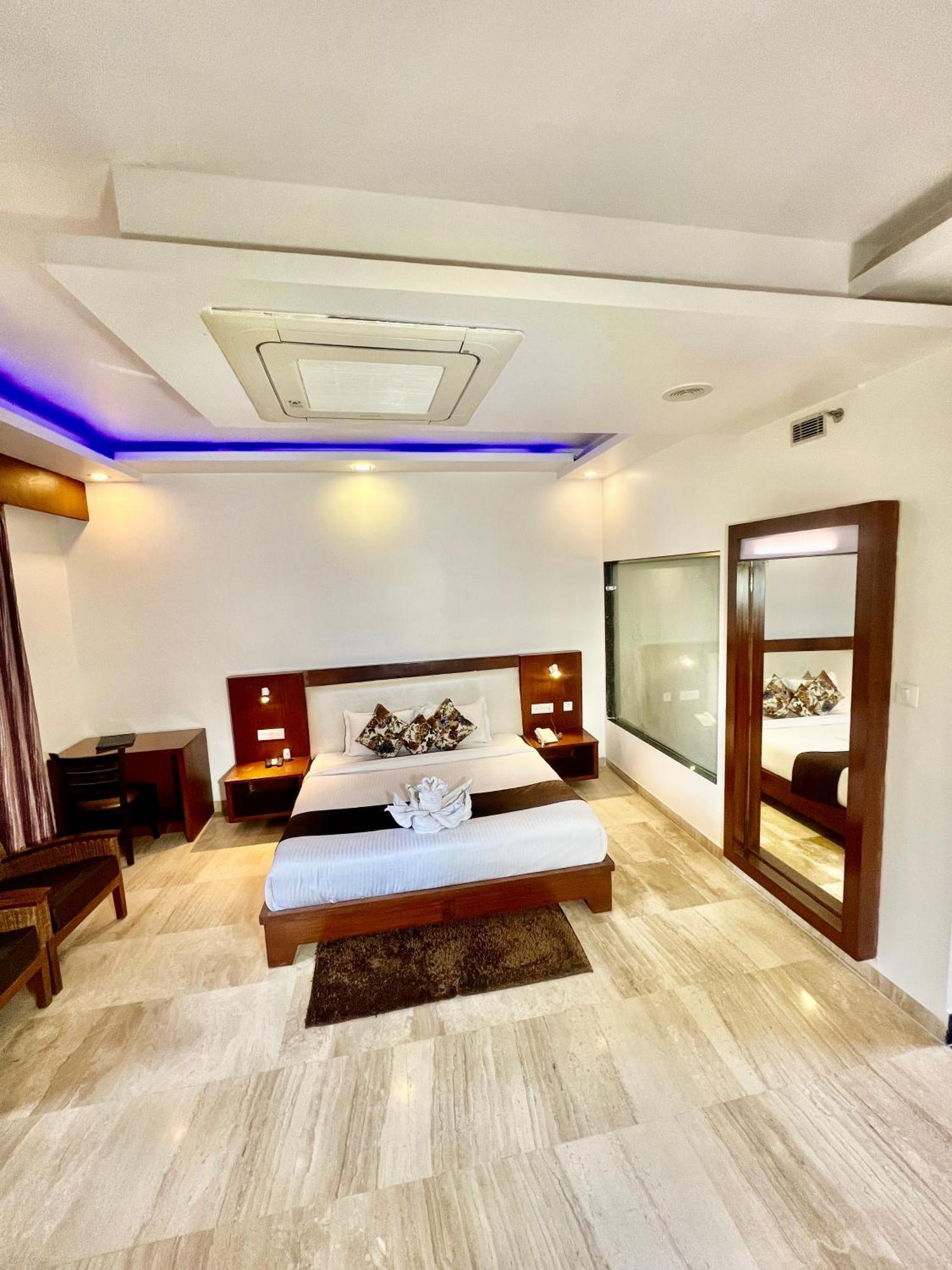 Sea Hawk - Luxury Hill Resort 4 Mins From Bhimtal Lake Bhīm Tāl Exterior foto