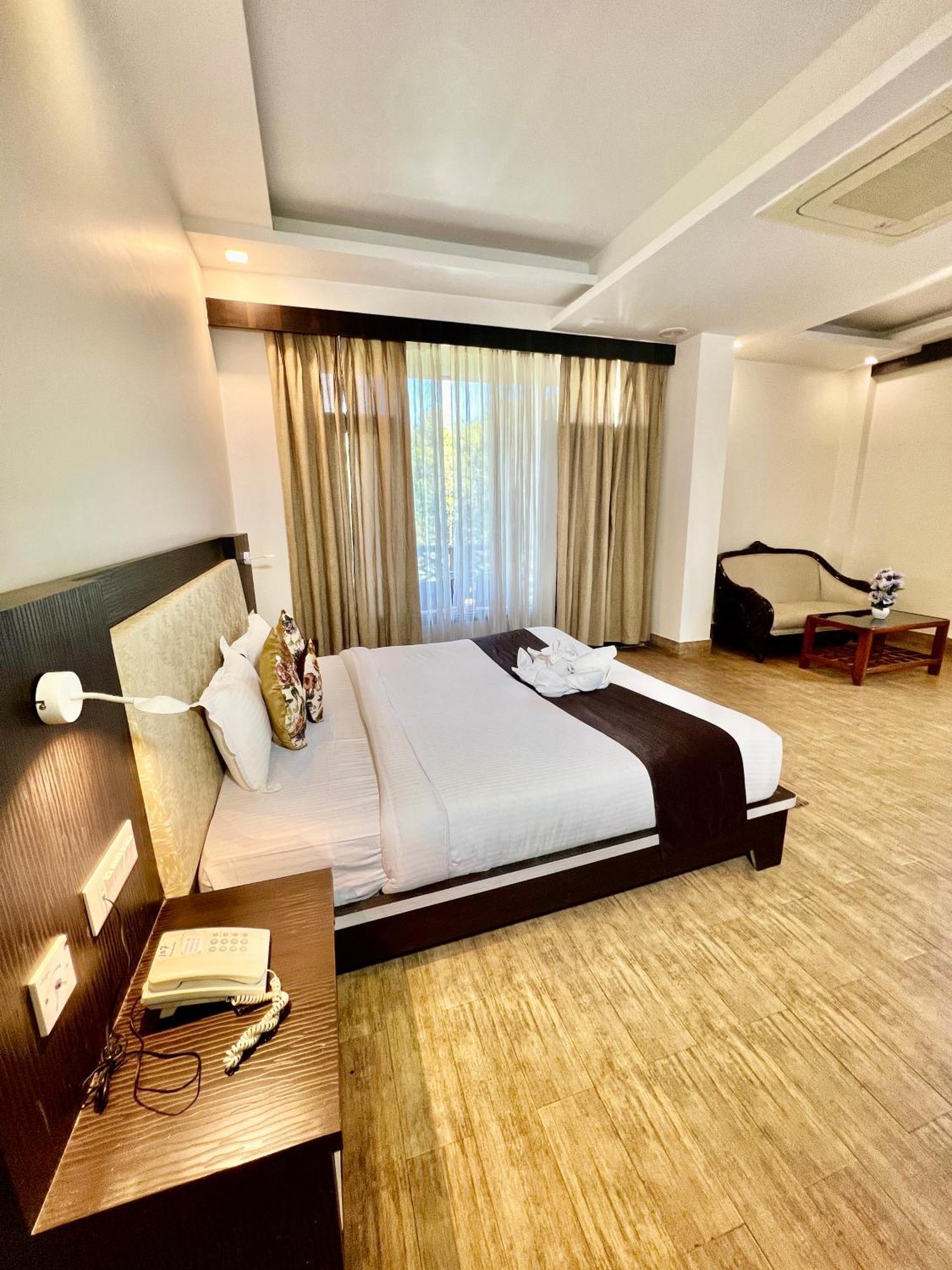 Sea Hawk - Luxury Hill Resort 4 Mins From Bhimtal Lake Bhīm Tāl Exterior foto