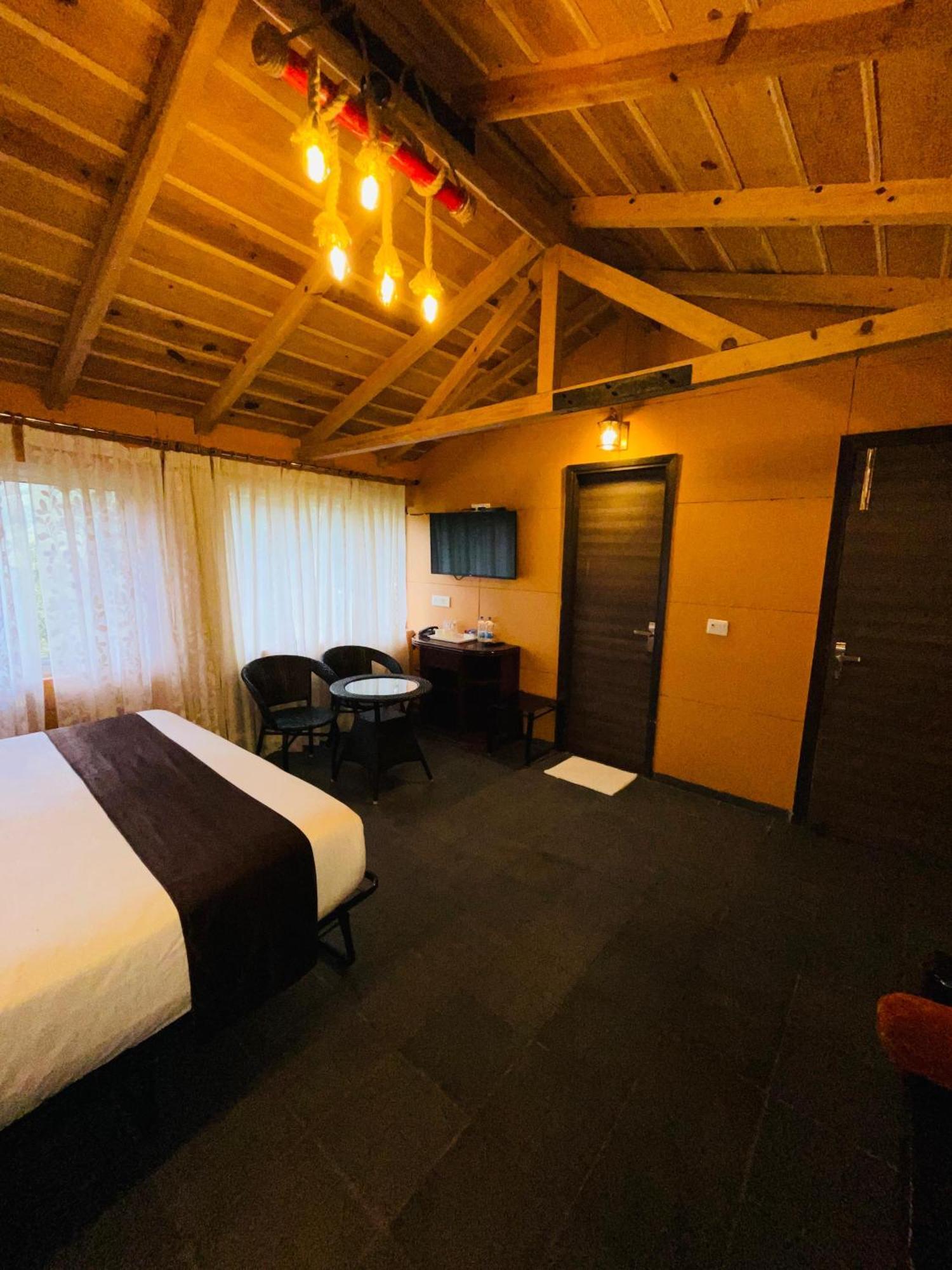 Sea Hawk - Luxury Hill Resort 4 Mins From Bhimtal Lake Bhīm Tāl Exterior foto